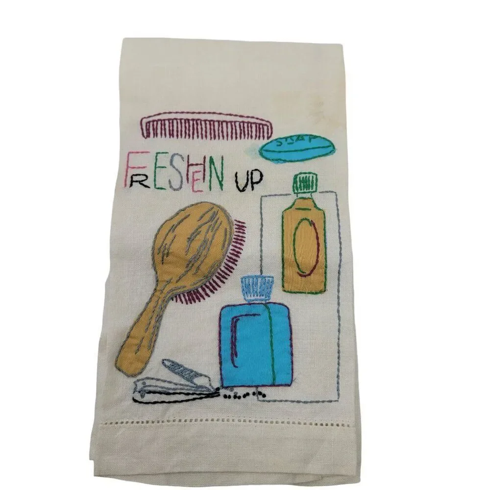 Vtg 60s Embroidered Linen Hand Towel Set Kitschy Vanity‎ Bathroom Prop Display